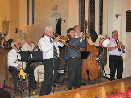 The Vine Street Six playing in St Mary's Church, Eaton Bray. Picture © Eileen Bennett